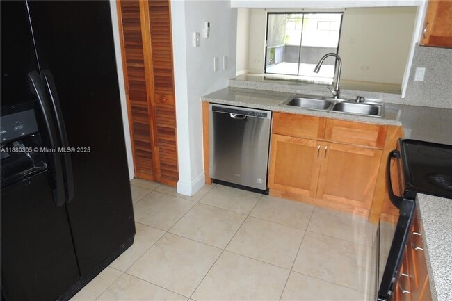 Foto del edificio - 10104 NW 41st St