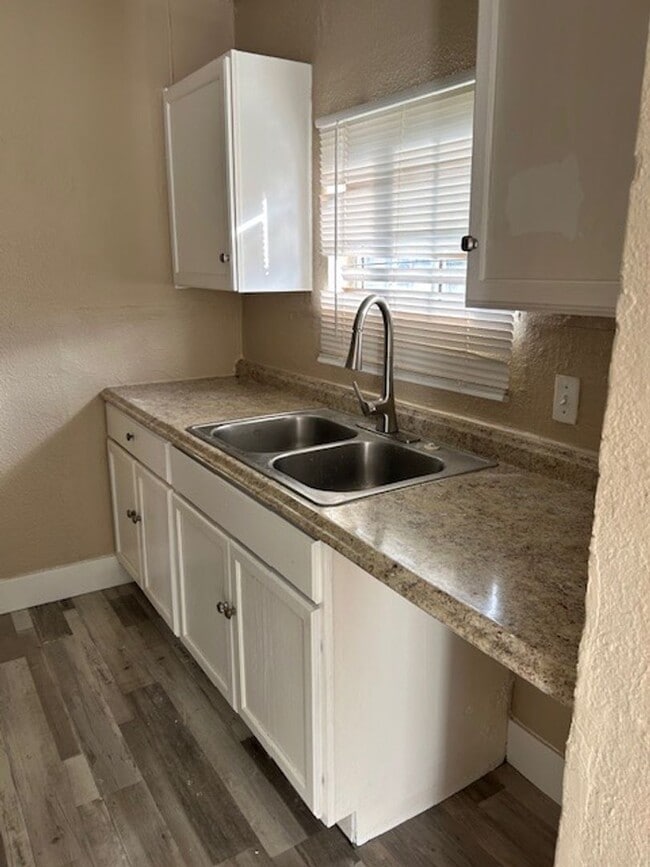 Photo - 1171-1173 ALAMOS AVE Apartment