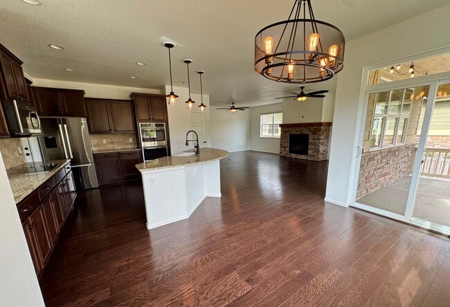 Building Photo - 2211 Winding Dr