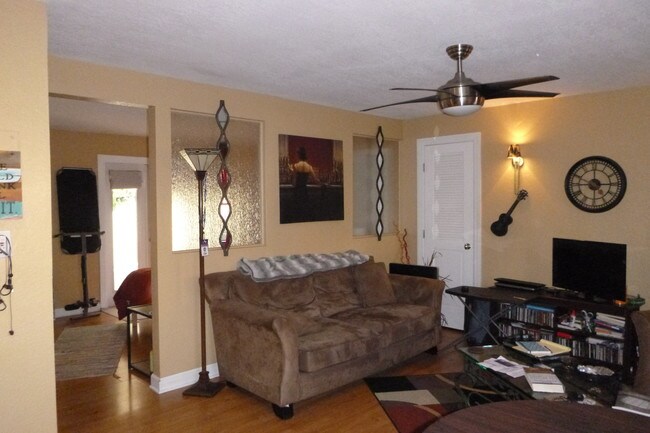 Foto del edificio - 1535 Catherine St