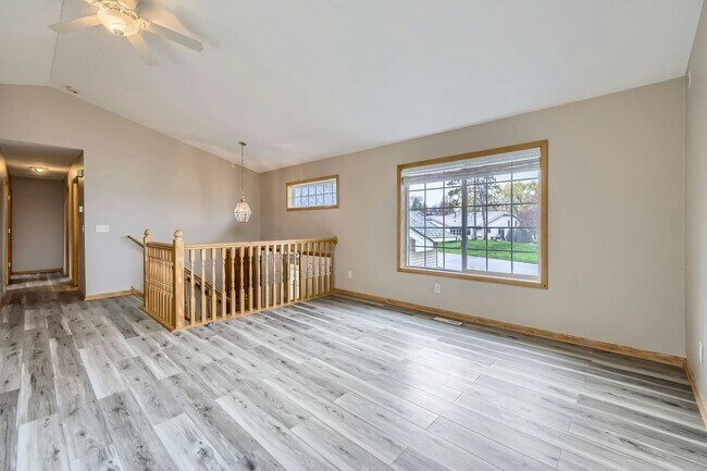 Foto del edificio - 12740 Eveleth Path