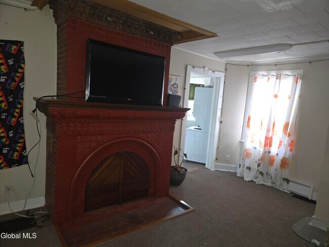 Foto del edificio - 318 Ridge St