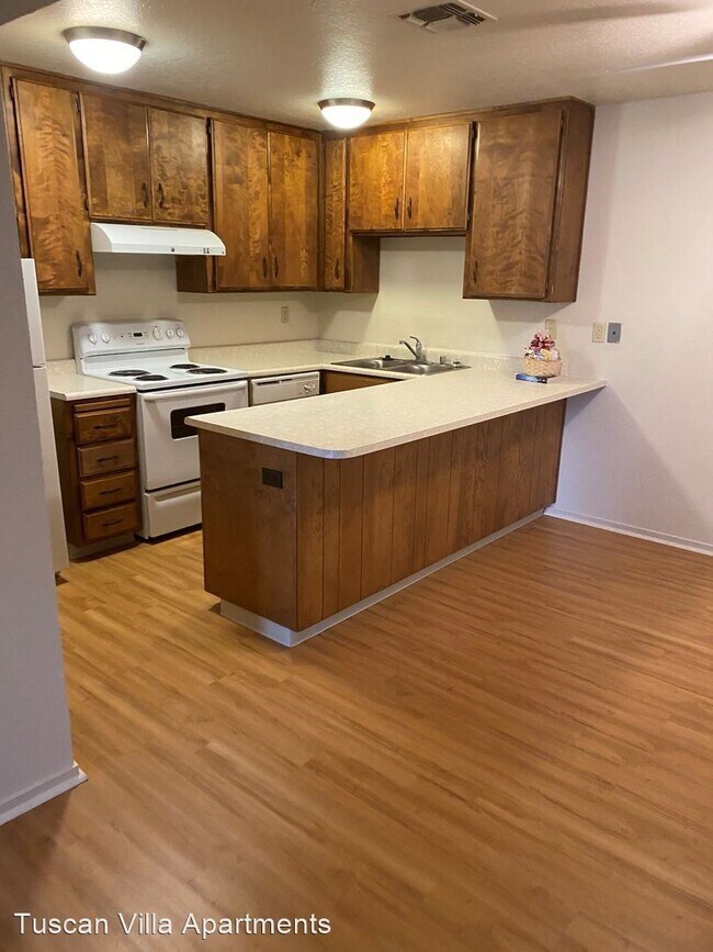 Building Photo - 85-85 Tuscan Villa Dr