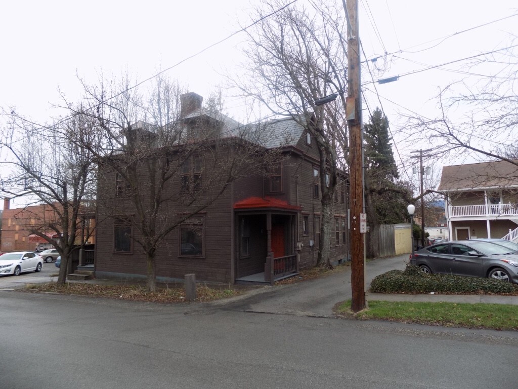 Primary Photo - 9 Union St