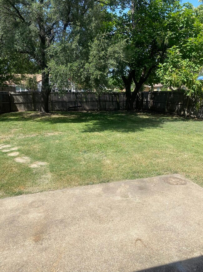 Photo - 1137 Pyramid Dr House