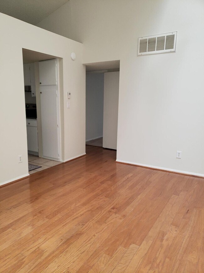 3501 Juan Tabo Blvd NE Unit M2, Albuquerque, NM 87111 Condo for Rent
