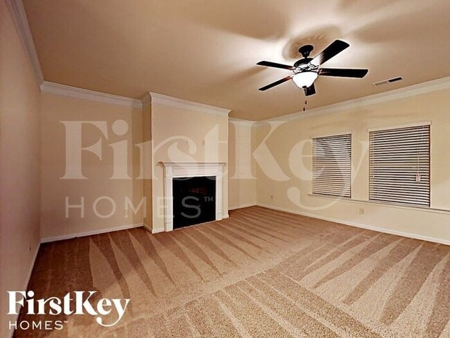 Building Photo - 8030 Gracen Dr