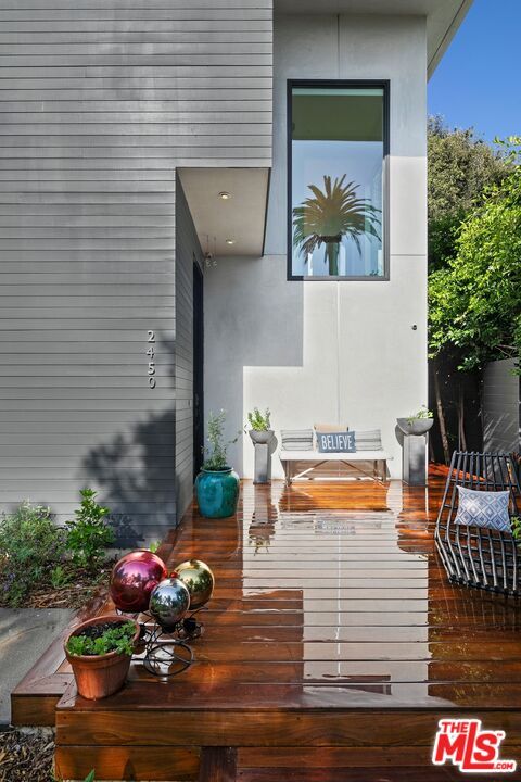 Foto del edificio - 2450 Glencoe Ave