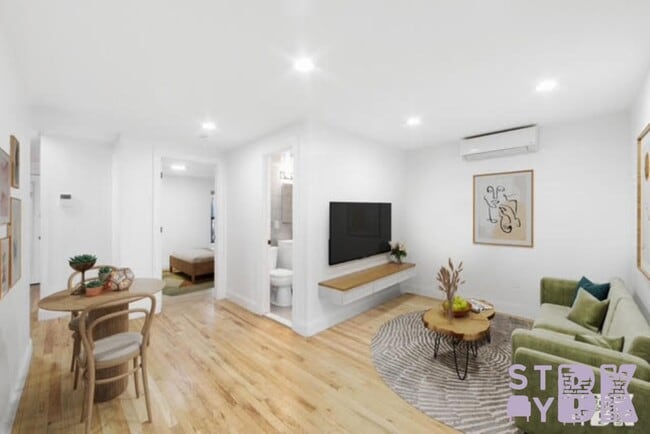 Albany Avenue - Albany Avenue Townhome