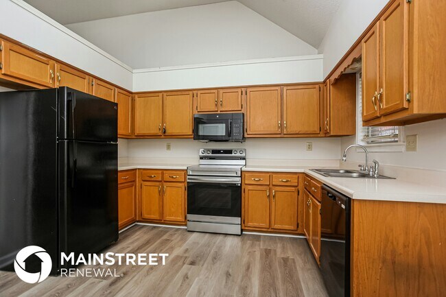 Foto del edificio - 7605 Davis Pkwy