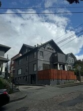 Building Photo - 314 E Mercer St