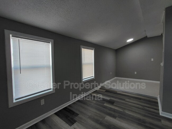 Building Photo - 6133 Marshall Ave