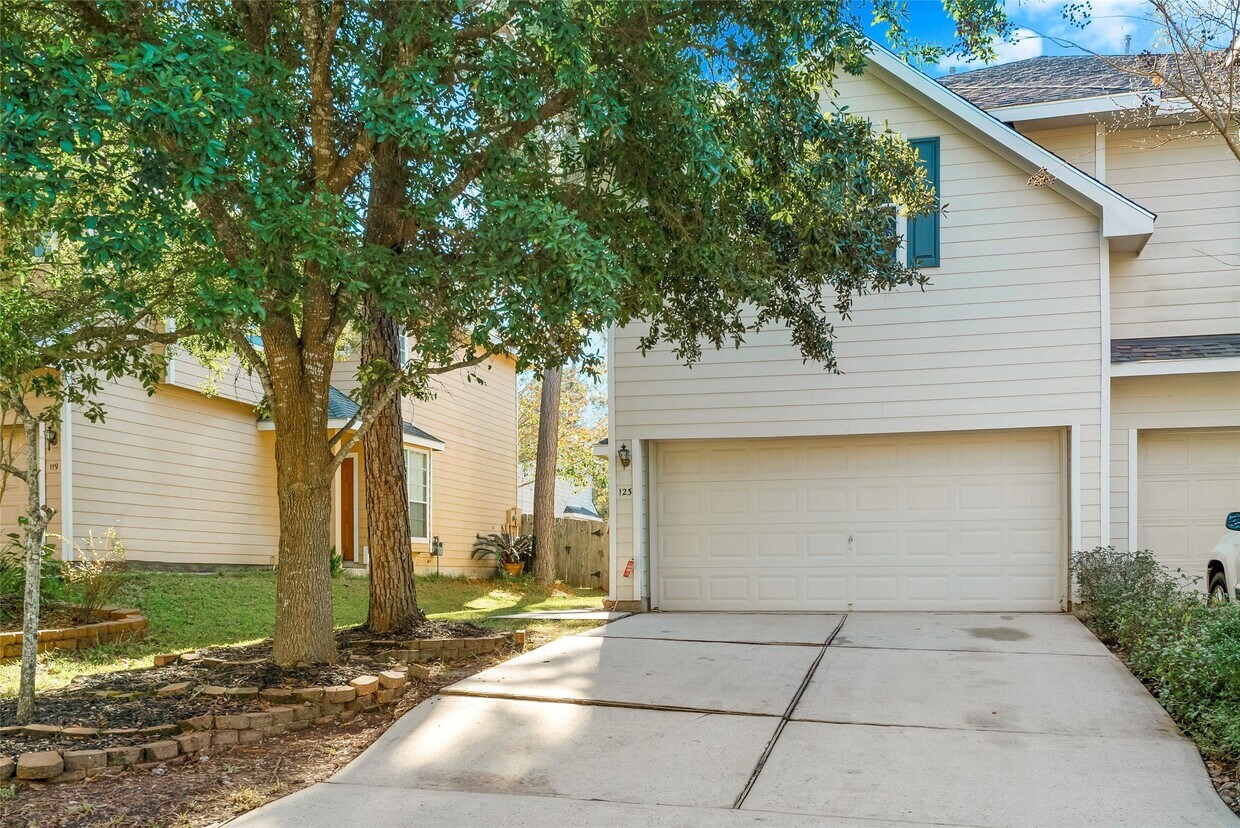 Foto principal - 123 N Camellia Grove Cir
