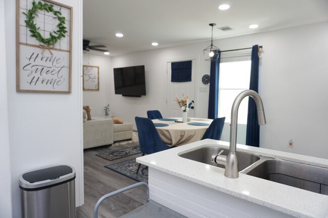 Foto del edificio - 8724 Peachtree St