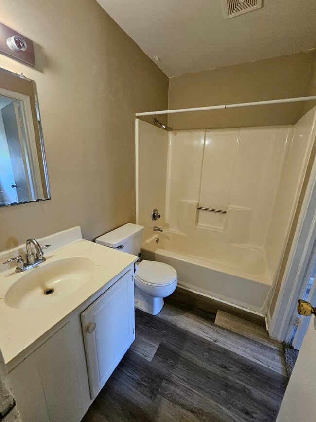 Bathroom 1 - 755 Burcale Rd