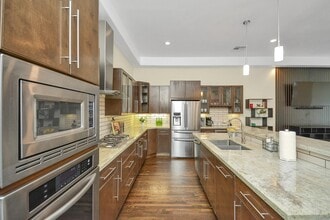 Building Photo - 4608 Nett St