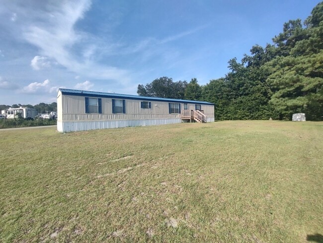Building Photo - 452 Wetherington Landing Rd