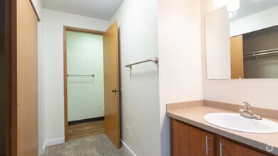 2BR,2BA-934SF - ReNew Forest Creek