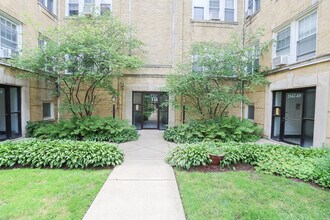 Building Photo - 2465 W Gunnison St