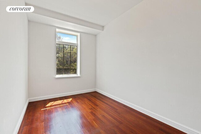 Foto del edificio - 353 3rd St