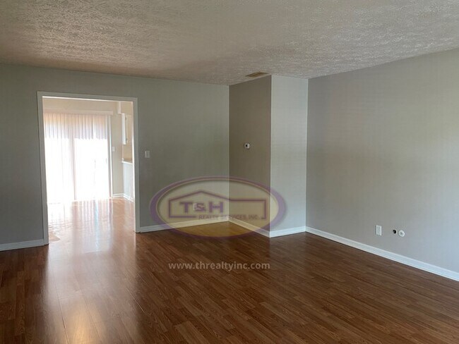 Foto del edificio - Great Duplex Home in Lawrence Township!