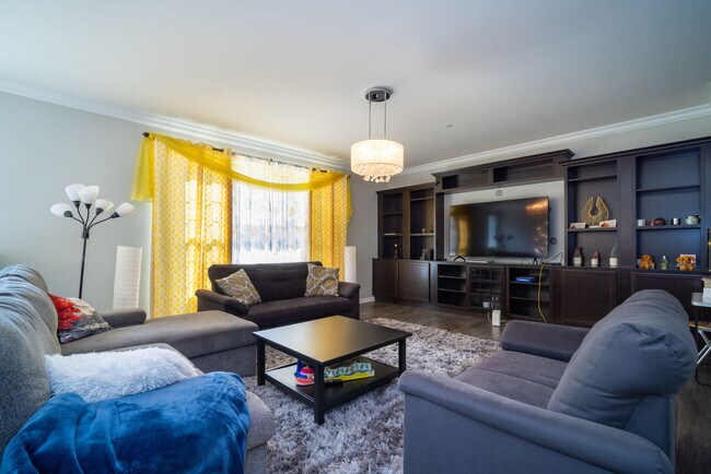 Foto del edificio - 50 Marcel Ln