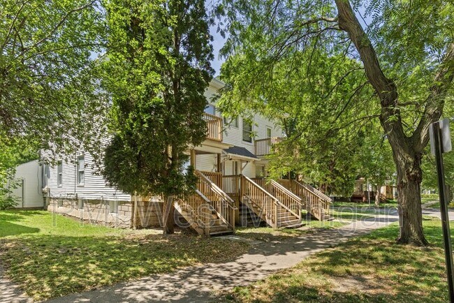 Foto del edificio - 1053 Pine Ave NW