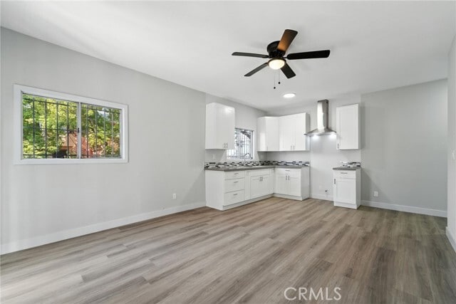 Foto del edificio - 873 W 41st Dr