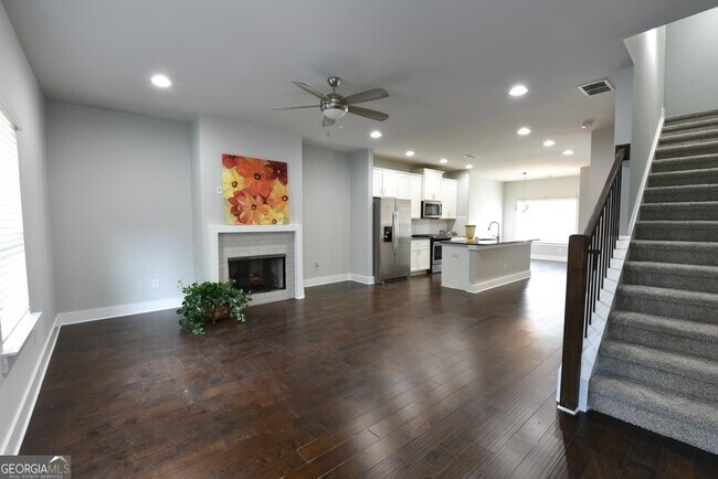 Building Photo - 3803 Oxford Cir