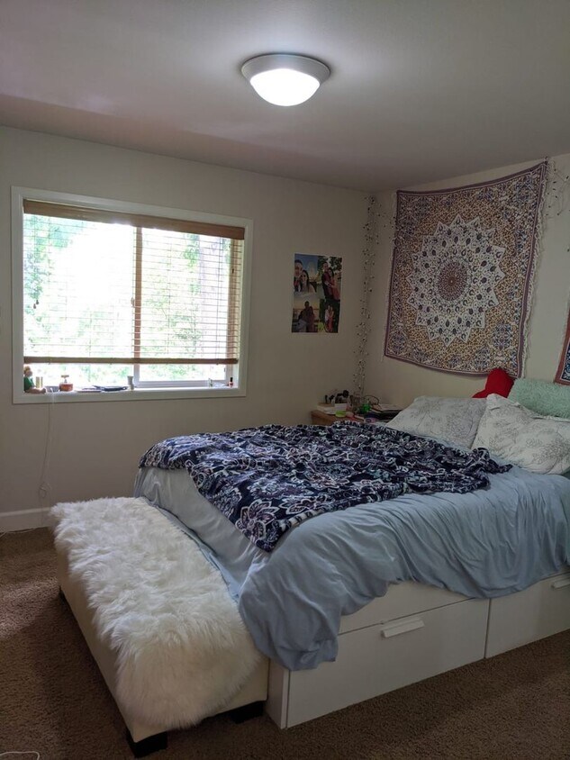 Primary Photo - Unique Education Hill house