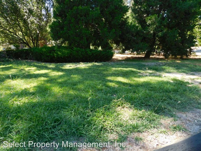 Foto del edificio - 2 br, 1 bath Apartment - 714 Willow Street
