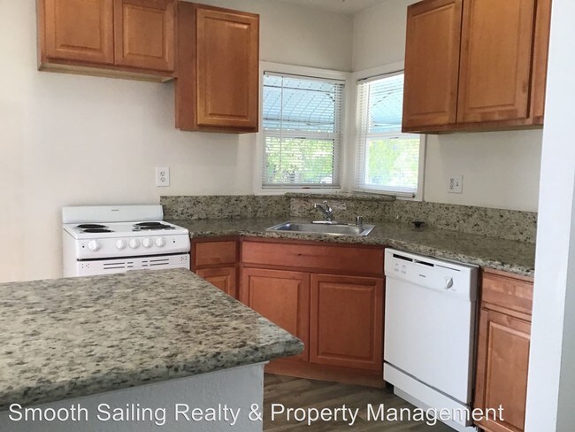 Building Photo - 2 br, 1 bath House - 3749 9th Ave #A