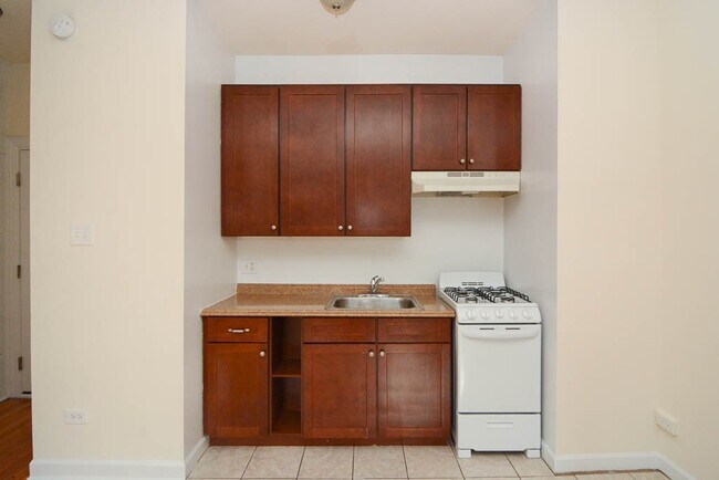 Foto del edificio - 2737 N Spaulding Ave