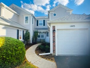 Building Photo - 1683 Vermont Dr