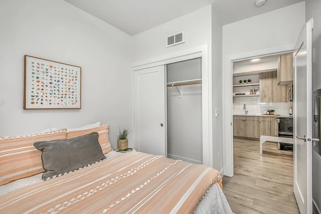 Building Photo - Mt. Tabor Villas