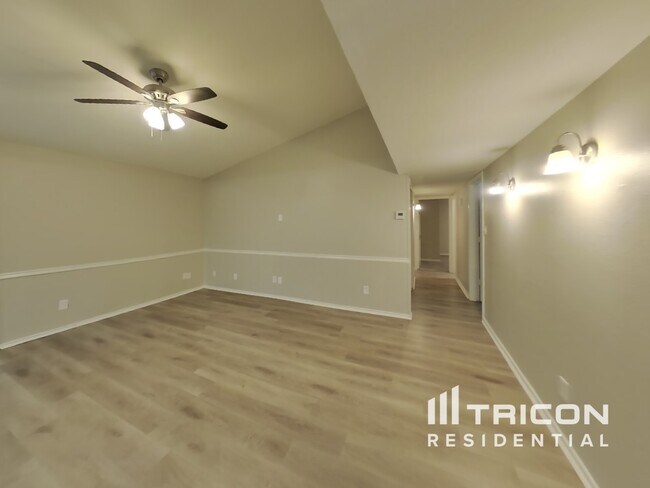 Building Photo - 445 Oak Ridge Place Grand Prairie TX