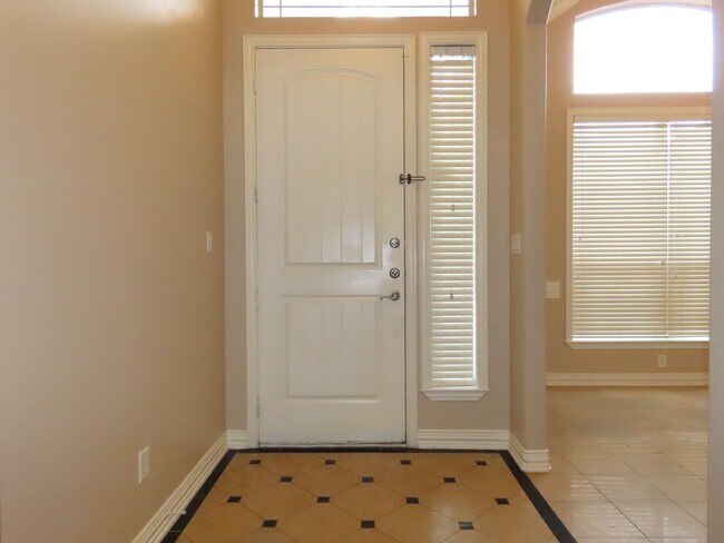 Foto del edificio - Coming Soon, South Tyler! Gorgeous 3 Bedroom, 2.5 Bath Home, Whitehouse ISD