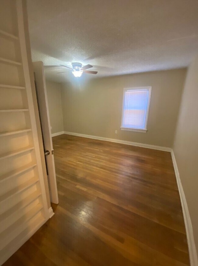 Foto del edificio - Spacious 2 Bedroom home