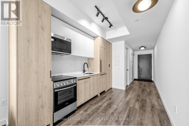 Building Photo - 1635 Military Trail