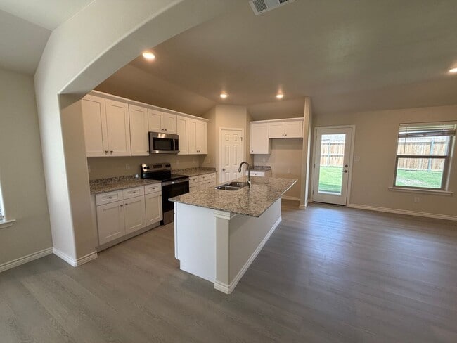 Building Photo - Brand New Construction in Midland!