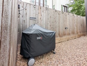 Building Photo - 1114 W 15th 1/2 St