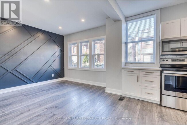 Photo du bâtiment - 23 Gibson Ave