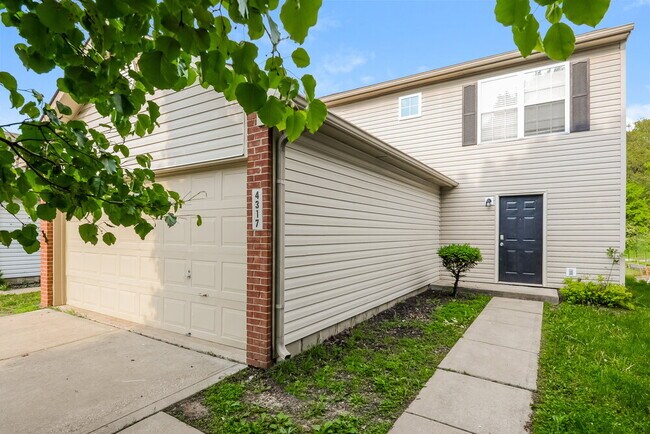 Foto del edificio - 4317 Village Trace Dr