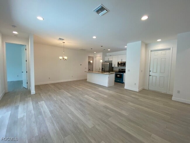 Foto del edificio - 3423 SW 6th Pl