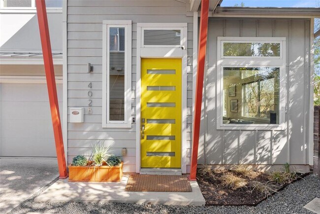 Foto del edificio - 402 El Paso St