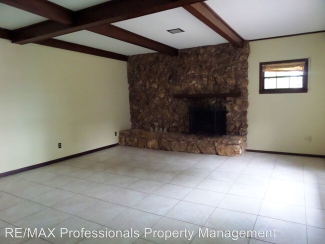 Foto del edificio - 3 br, 2 bath House - 187 SW Ivan St