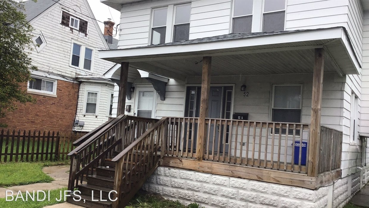 Foto principal - 52 E Washington Ave