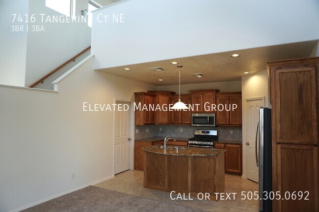 Building Photo - Amazing 3 Bedroom! Great location! Across ...