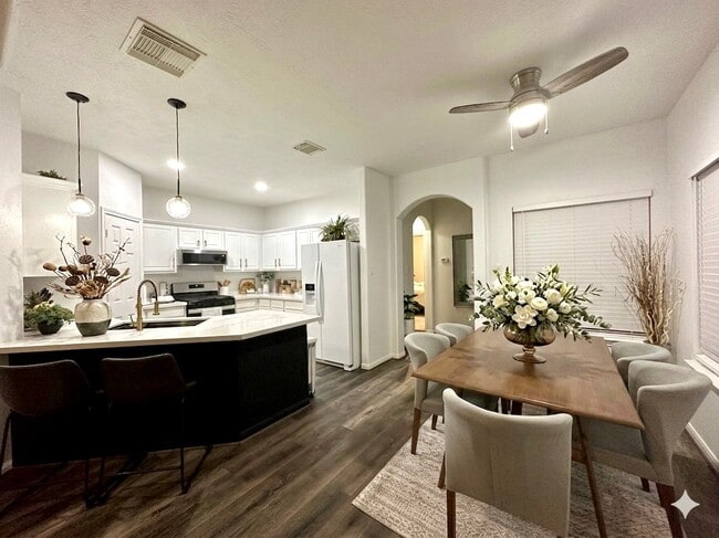 Building Photo - 4703 Cashel Cir