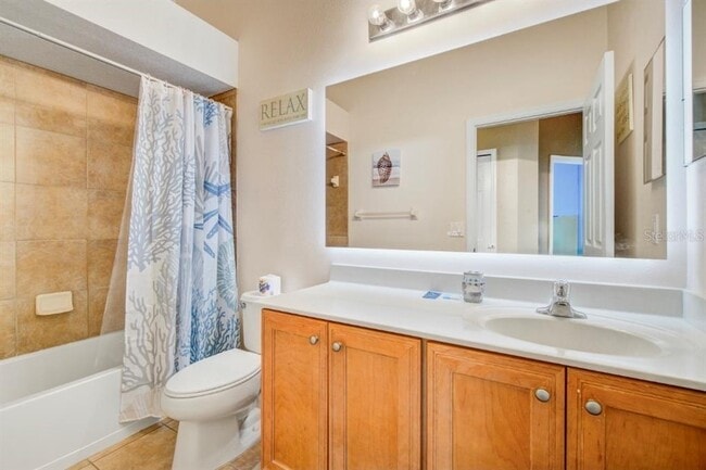 Foto del edificio - 4935 Fells Cove Ave